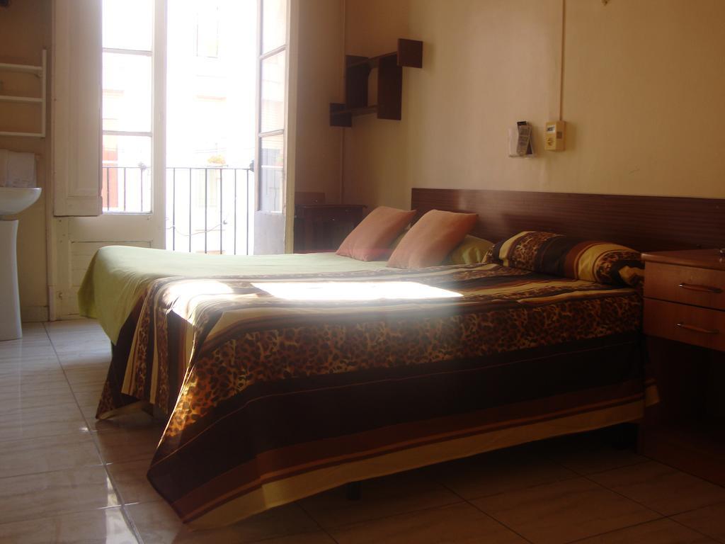 Hostel Turisol Barcelona Cameră foto